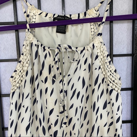 Patterned Romper - Picture 4 of 7